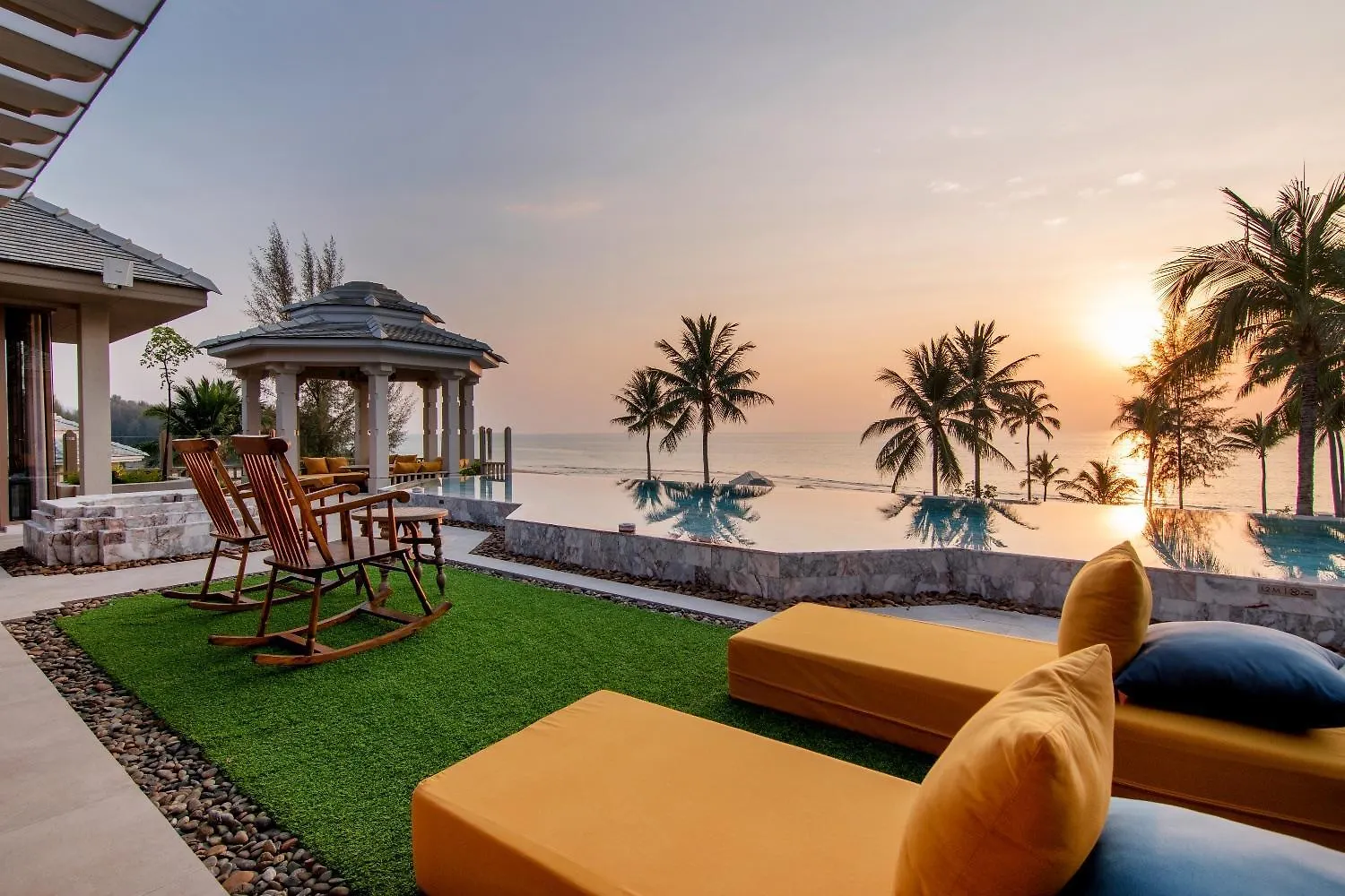 Devasom Khao Lak Beach Resort&Villas - SHA Extra Plus Resort